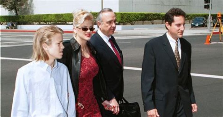 Anna Nicole Smith & Son Daniel's Tragic Story - What Happened?