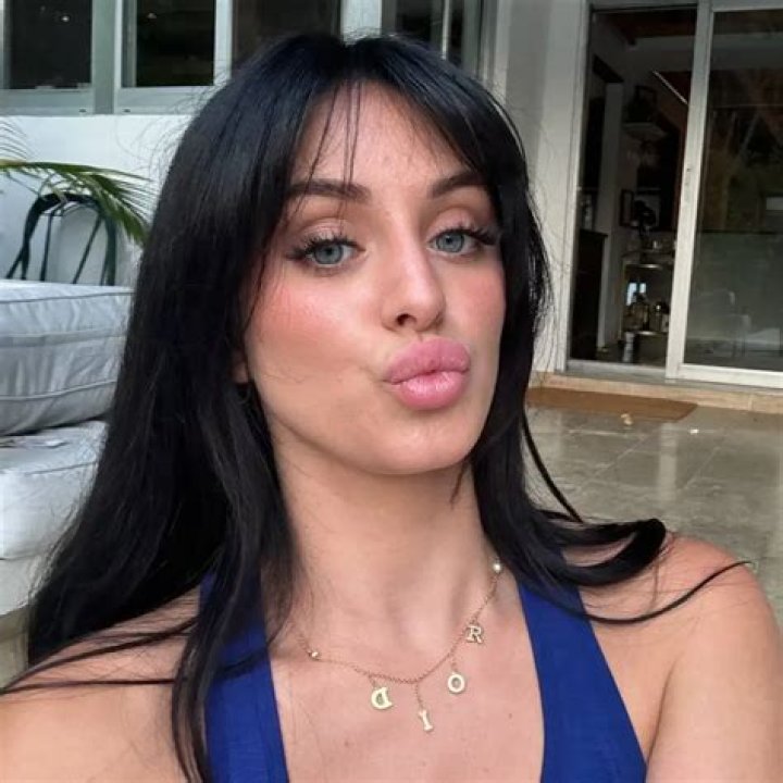 Camilla Araujo: Model, Influencer, and More