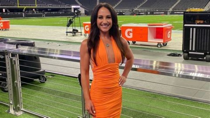 Emily Compagno: From Cheerleader to Legal Analyst & Beyond!