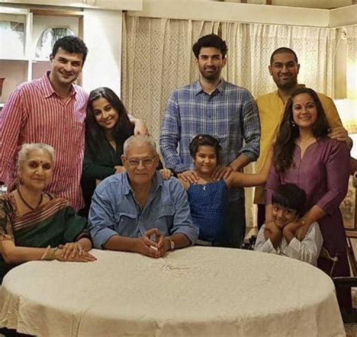Unveiling Siddharth Roy Kapur's Family Secrets & Parents!